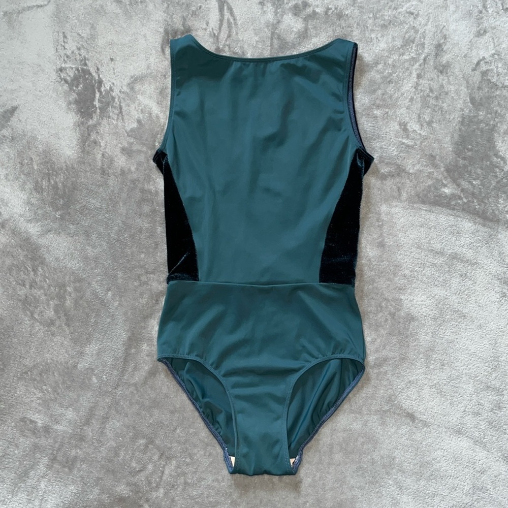Elevé Dancewear Leotard Size Adult Medium